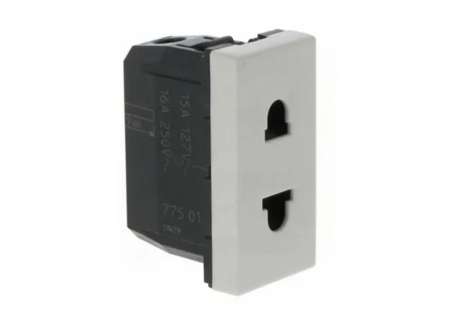 Legrand Uticnica 2P EURO/US bela Mosaic 077501