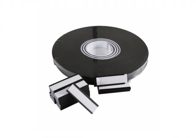 Magnetni "C" profil u rolni 30m x 30mm, sa papirom i folijom O+CO  09DTM943