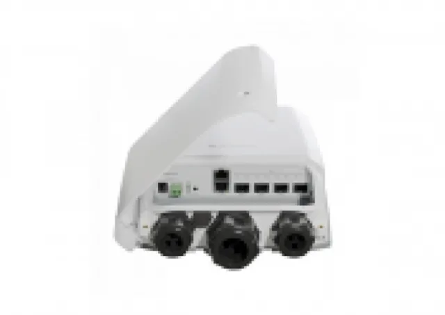 MikroTik FiberBox Plus outdoor ruter 4 x SFP+ slota, Gigabit LAN (PoE-in), CPU 800MHz, 256MB RAM, VPN ruter/ firewall/ bandwith manager/ load balancer, IP66, RouterOS L5 / SwOS
