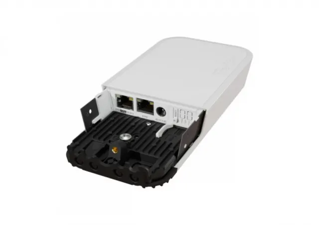 MikroTik wAPGR-5HacD2HnD&EC200A-EU
